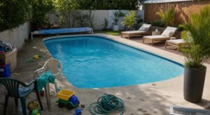 Piscine : si la vôtre ne ressemble jamais aux photos de magazine, ces détails autour du bassin gâchent l&rsquo;effet cet été