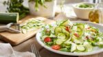 Salades d’été : ce geste avec un légume cru change tout, mes invités ont cru à un plat de bistrot