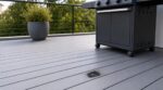 Terrasse composite : cette erreur avec le barbecue laisse un trou irréversible, le test à faire d&rsquo;urgence chez vous