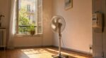 Ventilateur en été : cette erreur dans une pièce vide qui réchauffe l’air et alourdit votre facture d’électricité