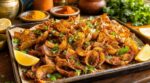 Vous jetez encore vos épluchures de pommes de terre ? En Inde, cette astuce en fait un apéro anti-gaspi bluffant