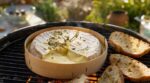 Barbecue : cette boîte de fromage près du grill change l&rsquo;apéro en 15 min, si vous évitez ce geste fatal