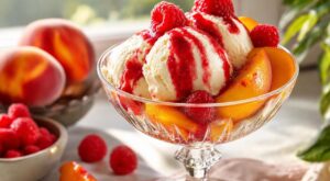 Ce dessert glacé sans four, plus frais qu’une tarte et prêt en 5 minutes, mes invités me le réclament tout l’été