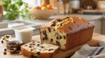 Ce gâteau aux pépites au pot de yaourt m’a fait ranger ma balance : 2 gestes suffisent pour le réussir à chaque fois
