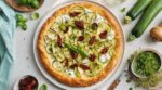 Cette tarte d’été ricotta-courgettes garde une pâte ultra croustillante grâce à un geste chaud-froid que vous zappez