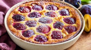 Clafoutis aux prunes : ne faites plus cette erreur avec les noyaux, j’ai changé un détail et on m’a réclamé la recette