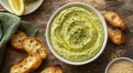 Courgette, citron, sésame : cette tartinade verte à préparer la veille cartonne à l’apéro si vous évitez ce geste