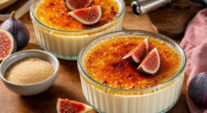 Crème brûlée en 10 min sans four : ma voisine brûle ce dessert du frigo et tout le monde se fait avoir