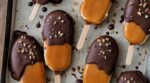 Fini la sorbetière : ces bâtonnets vanille caramel-chocolat se font avec ce simple moule mais exigent ce geste crucial