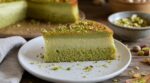 Gâteau à la pistache : je faisais toujours cette erreur jusqu’à ce geste en 3 temps qui change tout