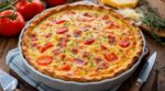 On ne cuisine plus que ça les soirs de flemme : cette quiche à La Vache qui rit prête avant même que la table soit mise