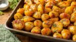 Pommes de terre grenaille : cette erreur au four les laisse molles, le geste croustillant que tout le monde oublie
