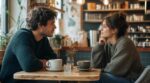 Vous prenez sa politesse pour de l&rsquo;indifférence : ces signes discrets trahissent une vraie attirance