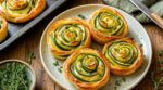 À l’apéro, ces roses feuilletées font croire à une pâtisserie chic, vos invités ignorent ce légume d’été