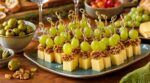 Apéro : ces mini brochettes sucrées-salées faites avec 3 restes du frigo sont les premières à disparaître
