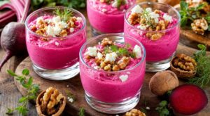 Betterave à l'apéro : ces verrines roses feta-noix font un carton, à condition d'éviter ce geste qui gâche tout
