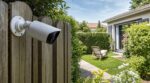 Caméra du voisin braquée sur votre jardin : cette seule limite légale qu’il ne doit surtout jamais franchir
