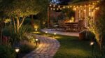 Ce plan lumière solaire transforme votre jardin sans électricité et corrige l’erreur qui le laisse dans le noir