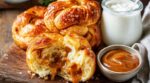 Ces brioches torsadées au caramel sans temps de pousse : cet ingrédient secret et cette erreur à éviter