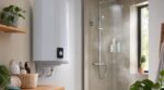 Chauffe-eau coupé pendant les vacances : ce geste au retour favorise une bactérie que vous respirez sous la douche