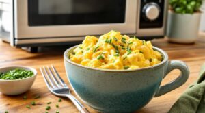 Œufs parfaits sans poêle : cette cuisson express au micro-ondes va vous changer la vie si vous évitez ce piège