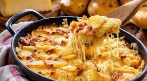 On devrait tous arrêter d’enfourner nos pommes de terre : ce geste d’Auvergne les rend filantes hors du feu