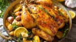 Poulet au citron et au miel : si la peau de votre poulet n’est jamais dorée, ce geste juste avant le four change tout