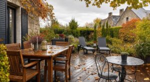 Salon de jardin : cette protection d'octobre ruine vos meubles, alors que 3 matériaux peuvent rester dehors