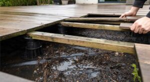 Terrasse en bois sur plots : ce vide oublié sous vos lames peut les faire lâcher si vous négligez ce geste annuel