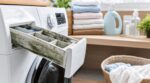 Votre linge sent le renfermé ? Cette partie cachée du lave-linge qu’on ne nettoie jamais accumule moisissures et odeurs