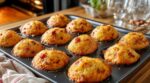 Apéro : ces madeleines salées comté-bacon qui disparaissent en premier, à condition d'éviter cette erreur au four