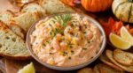 Apéro : cette tartinade crémeuse aux crevettes qui disparaît en 10 minutes tout l'automne (et l'erreur à éviter)