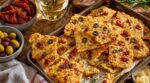 Apéro : ne sortez plus de biscuits industriels, cette plaque de crackers maison au parmesan cache un secret de cuisson
