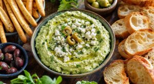 Ce soir à l'apéro, oubliez le guacamole : cette crème verte sans cuisson prête en 10 min fait tout disparaître
