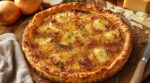Cette tarte salée du dimanche a remplacé la quiche : l'erreur fatale à éviter avec les oignons caramélisés