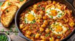 Chakchouka : si vous la faites encore aux tomates, cette version aux oignons caramélisés va changer vos dîners