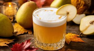 Fini l'Amaretto Sour trop sucré : ce fruit d'automne caché le transforme en cocktail d'octobre irrésistible