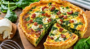 Je la fais chaque soir de flemme : cette quiche épinards-chèvre-lardons fait enfin manger vert aux enfants difficiles