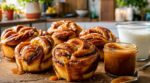 Mini babkas caramel beurre salé prêtes en 20 min : ce yaourt secret change tout, à condition d’éviter cette erreur