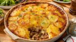 Ne mettez plus de purée sur votre hachis parmentier : ce dessus croustillant fait se battre les enfants pour la croûte