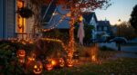 On s'obstine à éclairer ses citrouilles d'Halloween au jardin fin octobre : un voisin a pourtant le droit de sévir bien avant 22 h