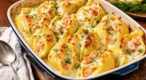 Pâtes au saumon fumé : arrêtez de les noyer sous la crème, ce gratin facile au four a vidé le plat