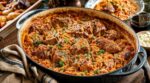 Remplacez votre bœuf bourguignon par ce plat grec d'agneau qui mijote tout seul et change vos dîners d'hiver