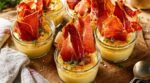 Tout le monde sert le jambon sec en tranches : cette astuce au four fait un apéro bluffant, on me redemande la recette